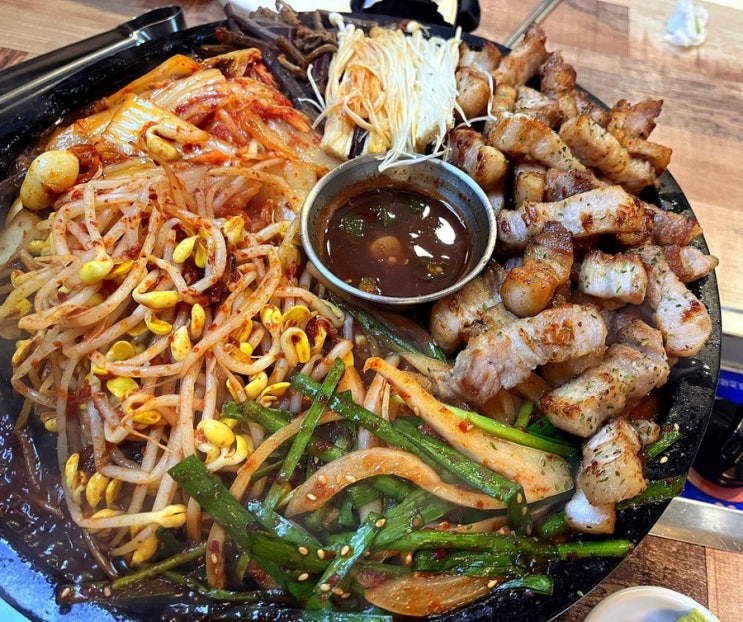  대구 진천동 맛집/진천동 고기 구워주는 집 :: 꽃삼겹온돌