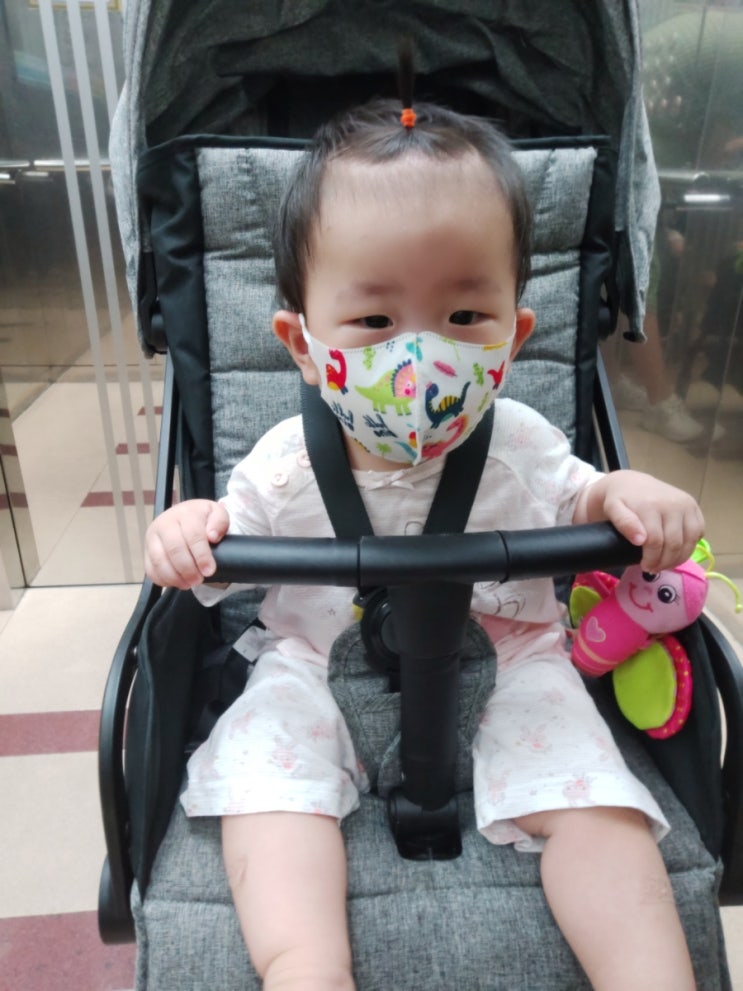  9개월아기발달 머리쿵 엄마소리 코파기