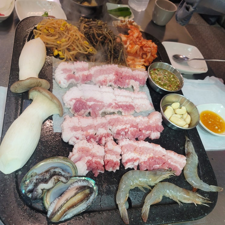  [부산영도]영도 삼세판본점 3세판!!!현지인맛집 제주백돼지한판~맛집인정