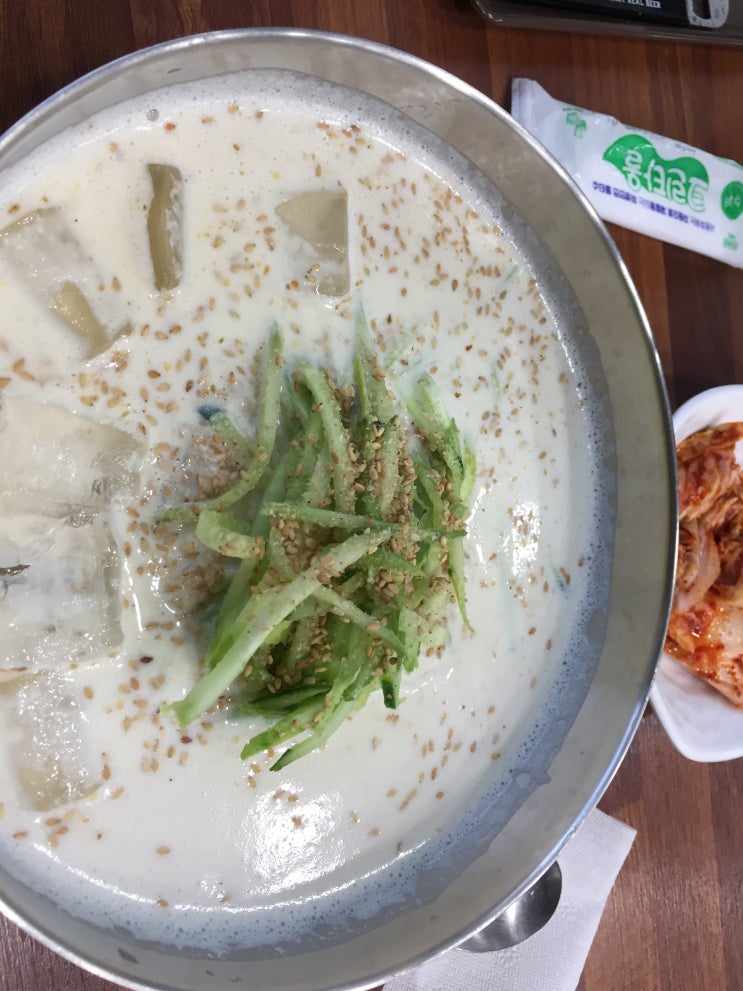  수원역 부부손칼국수집 콩국수