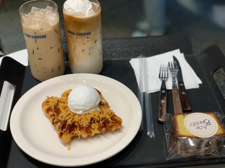 해운대 장산역카페 A.OK COFFEE 어오케이커피 크로플도 맛있고 커피도 맛있어서 자주 찾고싶어지는곳! 디카페인 커피 종류도 많아서 좋아요