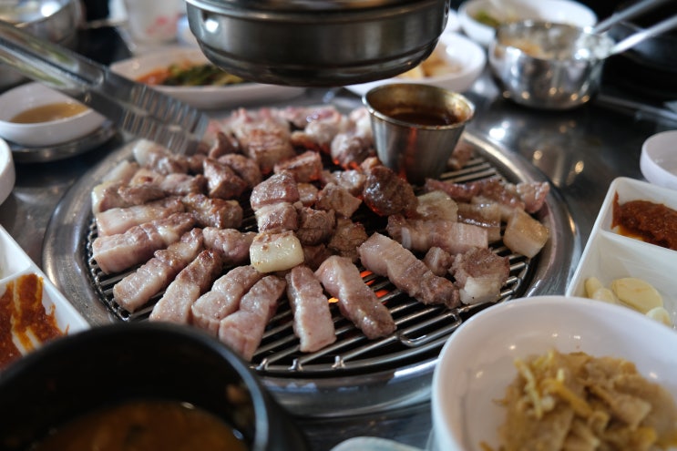파주 심학산 돼지고기 맛집 : 제주돈 연탄집