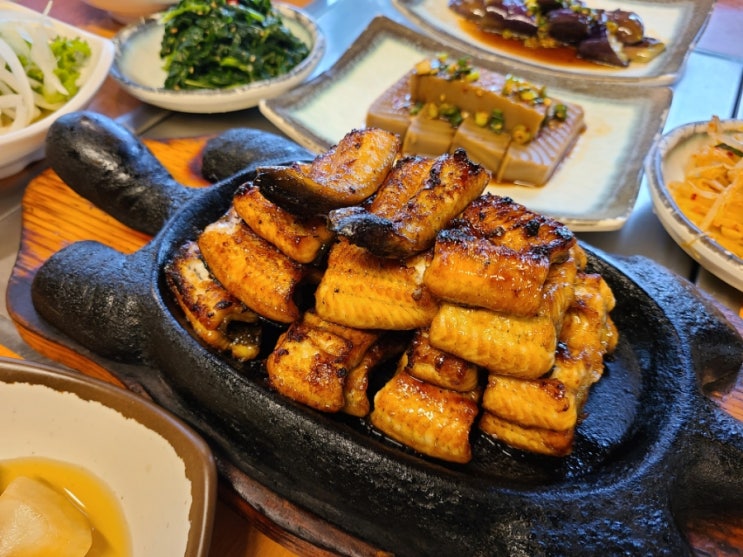  보양식 숯불 장어 맛집 복날 개울집에서 몸보신