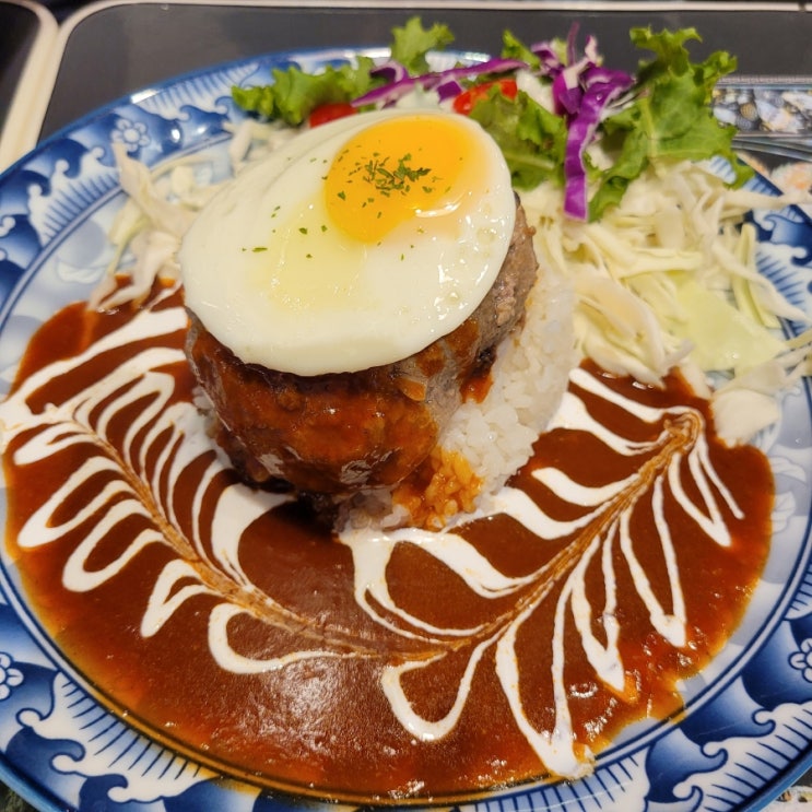  송도트리플스트리트맛집 정씨함박 담백해서 맛있다.