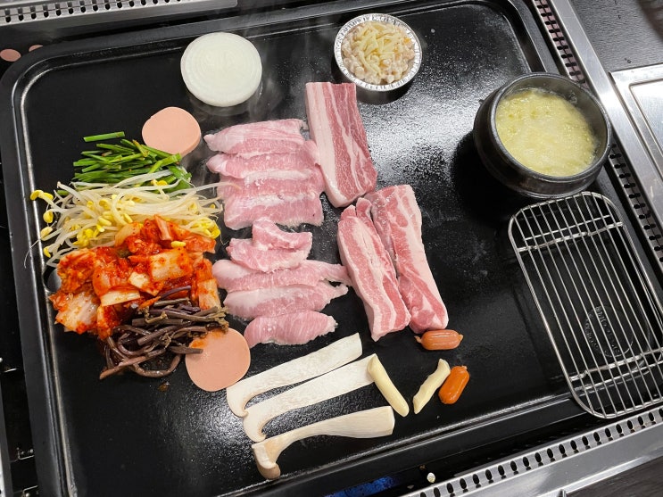  대구 운암지 육즙 가득한 칠곡 삼겹살 맛집 <더드림삼겸살>