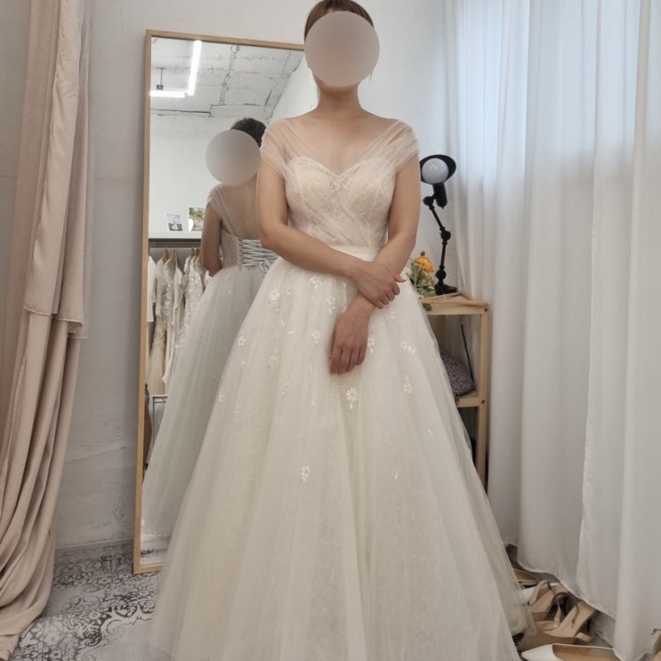  웨딩스냅드레스 대여 리라브라이드에서 피로연드레스대여
