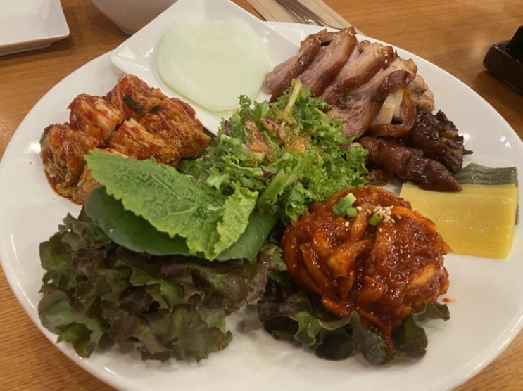  보쌈맛집 원할머니보쌈 본점 보족세트