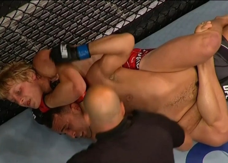  패디 핌블렛, 조던 레빗 상대로 2라은드 서브미션승
