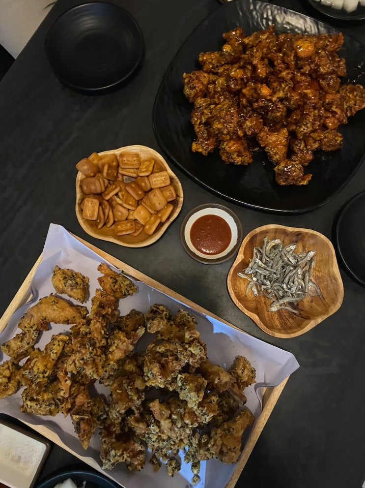  7/23 (4) 후라이드 치킨-뼈, 양념 치킨-뼈, 콜라 1.5L(군산시 대야면 홍가네 치킨)