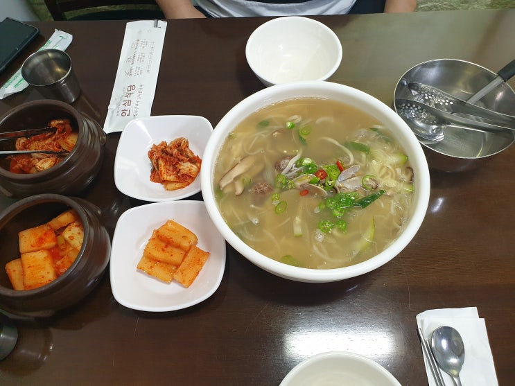  [맛집투어 - 얼큰하고 시원한 국수 한그릇] 강원도 여행에서 만난 최고의 칼국수 맛집