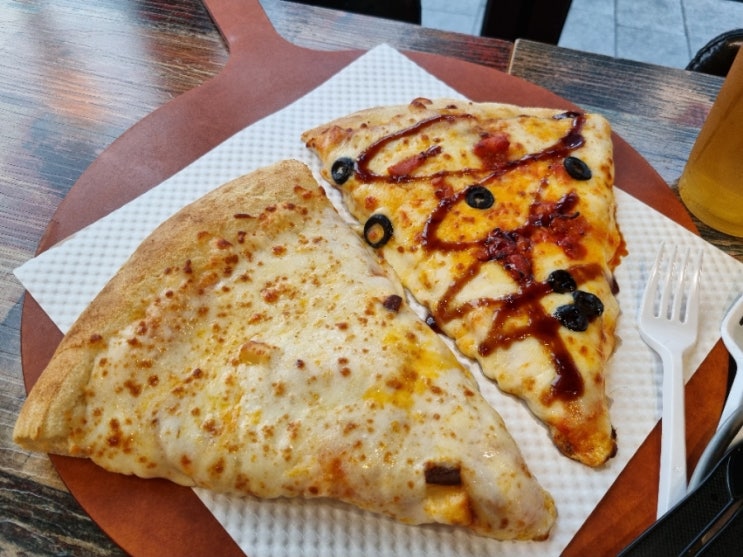  [이태원역맛집] "피자레볼루션" 조각피자맛집/핫치킨&스모크치킨피자/이태원피자/이태원동피맥