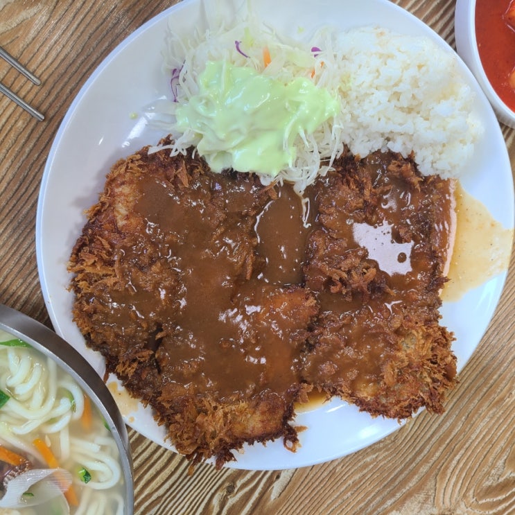 신부동 장칼국수에서 바지락칼국수를 시키면?