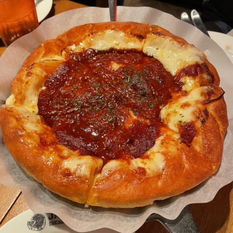  홍대 피자/파스타 맛집 제임스시카고피자 홍대본점