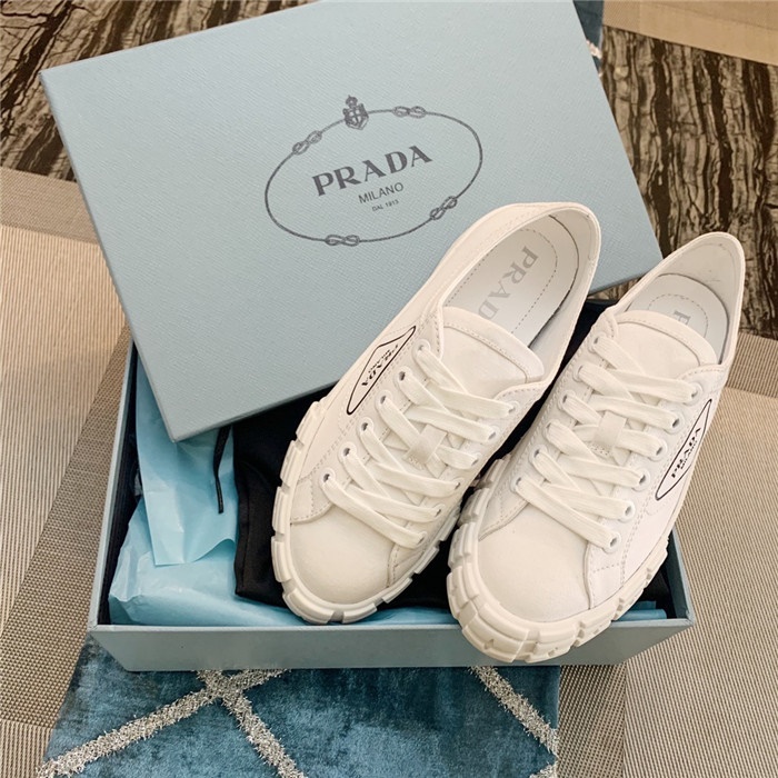  Prada 프라다 여성용 스니커즈 P7878-2