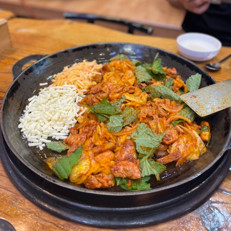  [금천구/독산동] 사장님이 닭갈비에 진심인 듯한 '신미경 정통 춘천닭갈비' 독산동 맛집