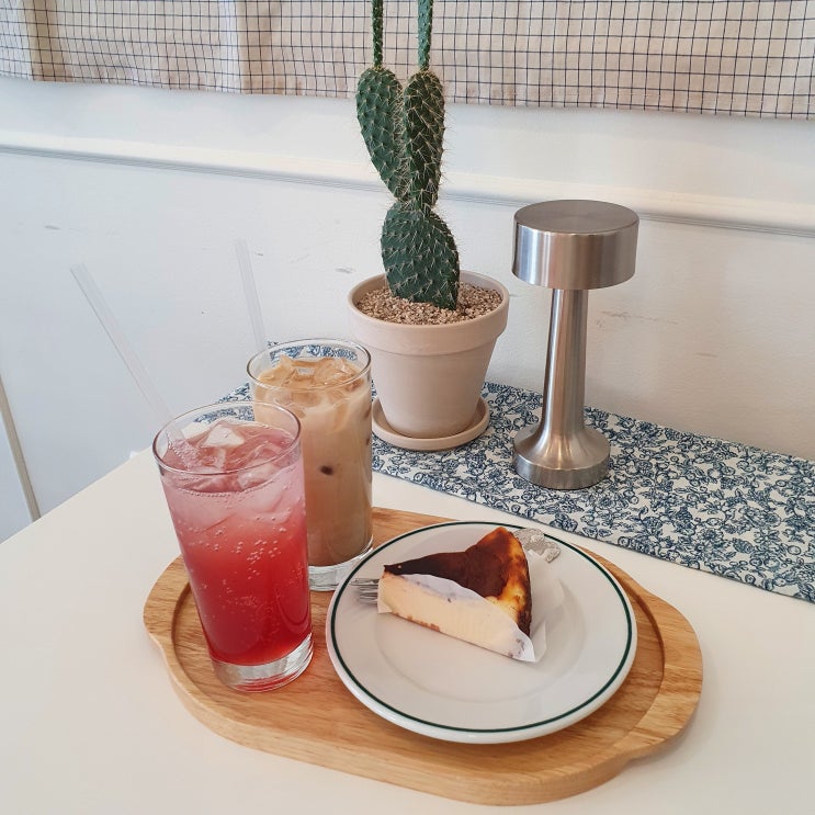  가람마을카페 치즈케이크 에이드맛집 cafe 22.e 주차