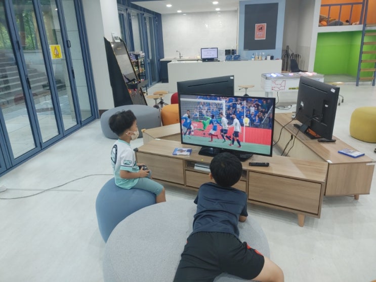 PS4 FIFA22 게임 중 PS4 FIFA22 게임 중