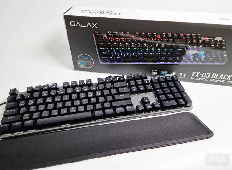  갤럭시 갤라즈 GALAX EX-03 게이밍 LED 청축 키보드 교환 흑축이 덤으로