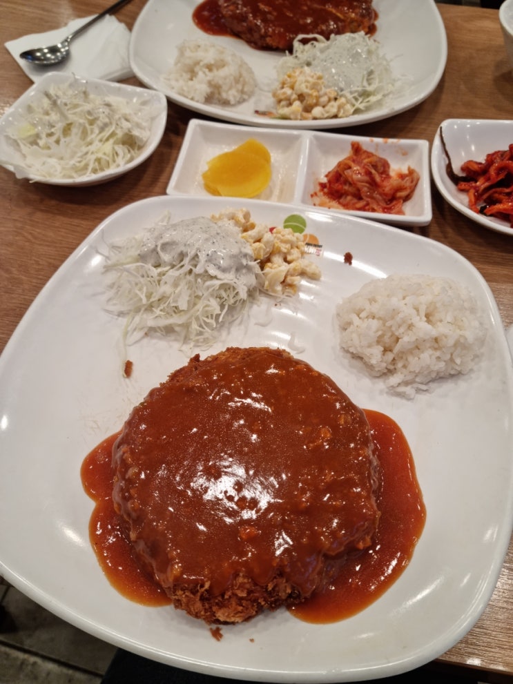  몸이 허할 땐 든든하게 먹어줘야지