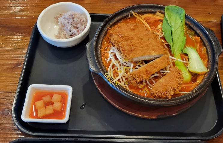  돈까스 클럽 분당금곡점 /얼큰 뚝배기 돈까스