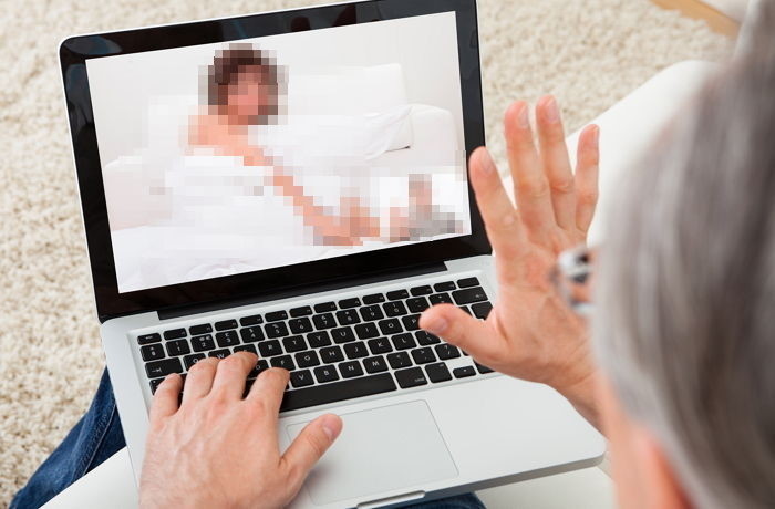 결혼 앞둔 예비 부부 자신들 성관계 영상 해외 사이트 올려 억대 수입 결혼 앞둔 예비 부부 자신들 성관계 영상 해외 사이트 올려 억대 수입