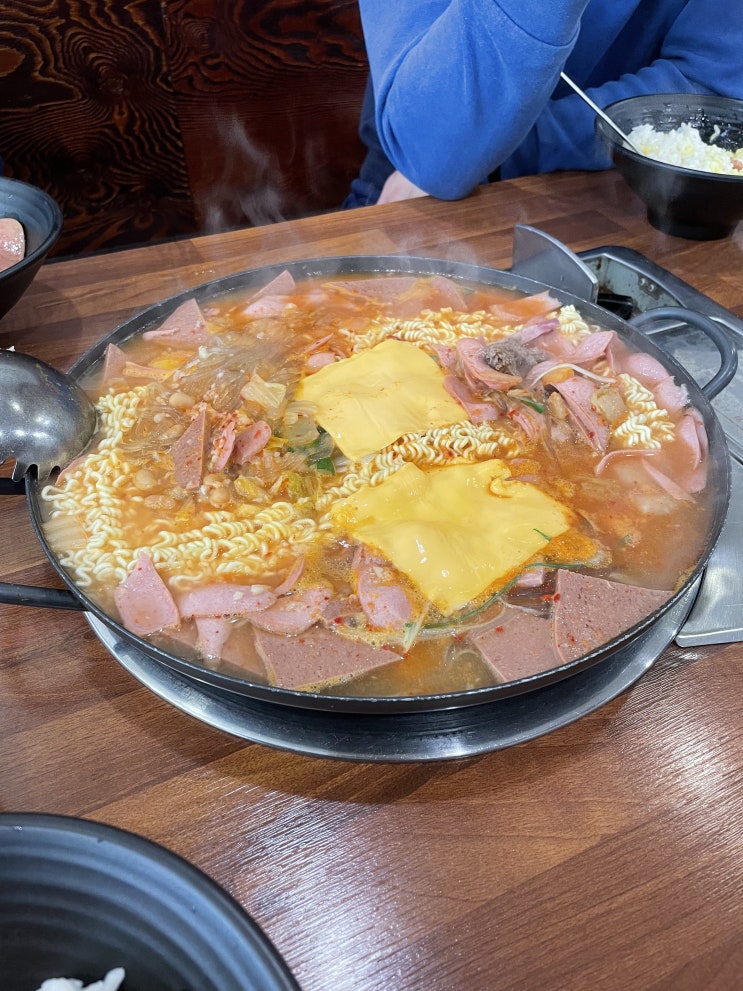  서울 동대문구 제기동 부대찌개맛집 평범식당