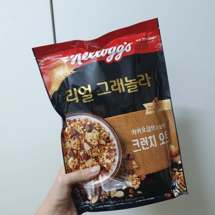  켈로그 리얼 그래놀라 크런치 오트 맛있어요!