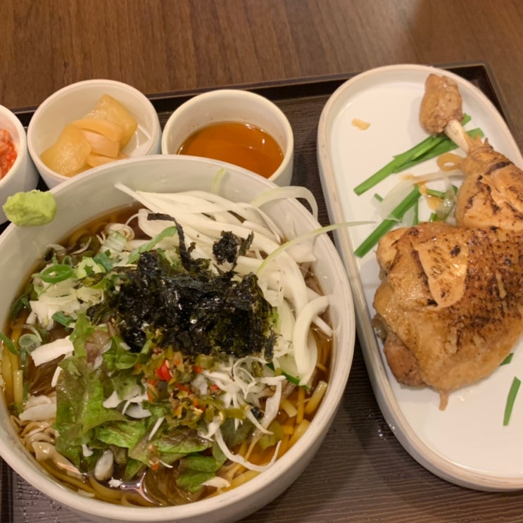  강남구청역 점심::옥면가 옥수수면 닭다리구이 세트 후기
