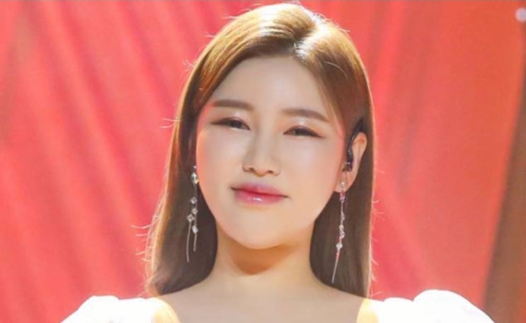 인천공항, <b>명예</b> 수문장에 <b>가수 송가인</b> 임명… 29일 특별 공연