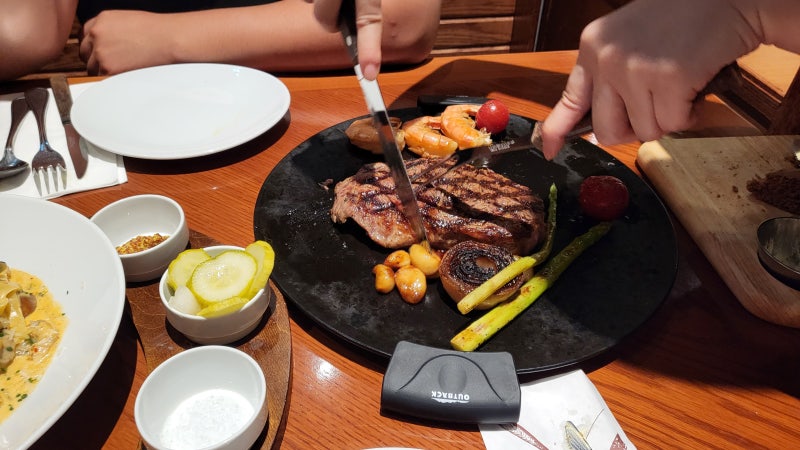 아웃백 토마호크 스테이크 프리미엄 8