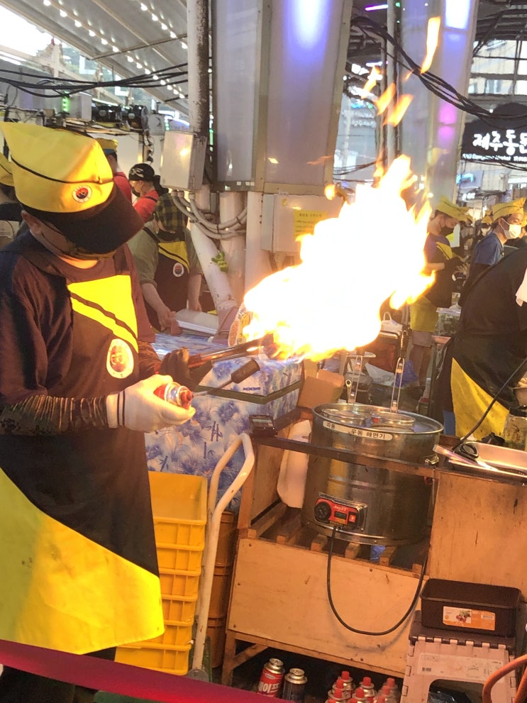  제주도 동문시장 야시장 흑돼지바베큐 스카치에그
