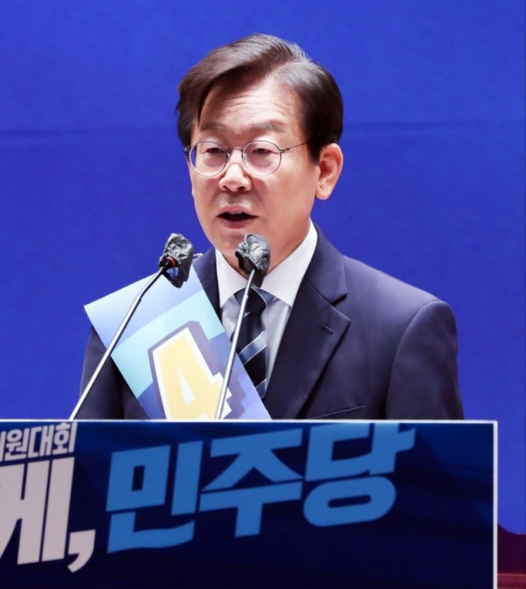 신설 강행 논란, <b>한동훈</b>, 굥-권성동 간 문자, 조선총독부 복원