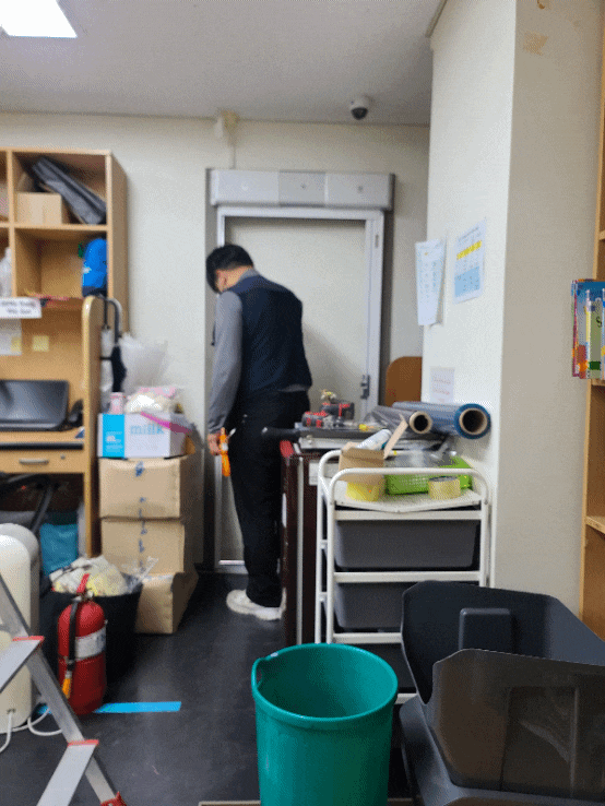  현관롤 방충망 강남 송파구 상가 아파트 도어클로져커버 설치 후기