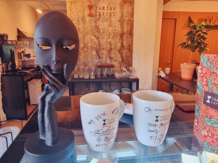  [남양주덕소타잔커피] 남양주 덕소 신상카페 타잔커피 로스터리 카페 크로플맛집 / 남양주 와부읍 이국적 아프리카초원컨셉 타잔커피