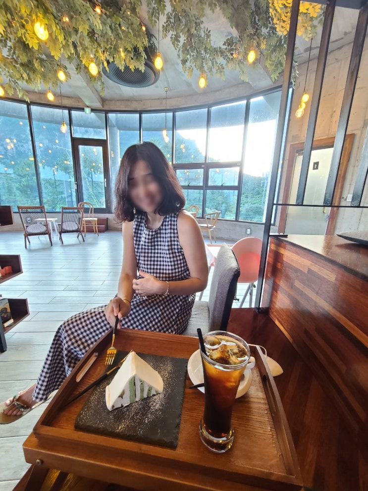  서귀포 산방산 카페 산방서림! 산방산 절경 바라보며 힐링:)