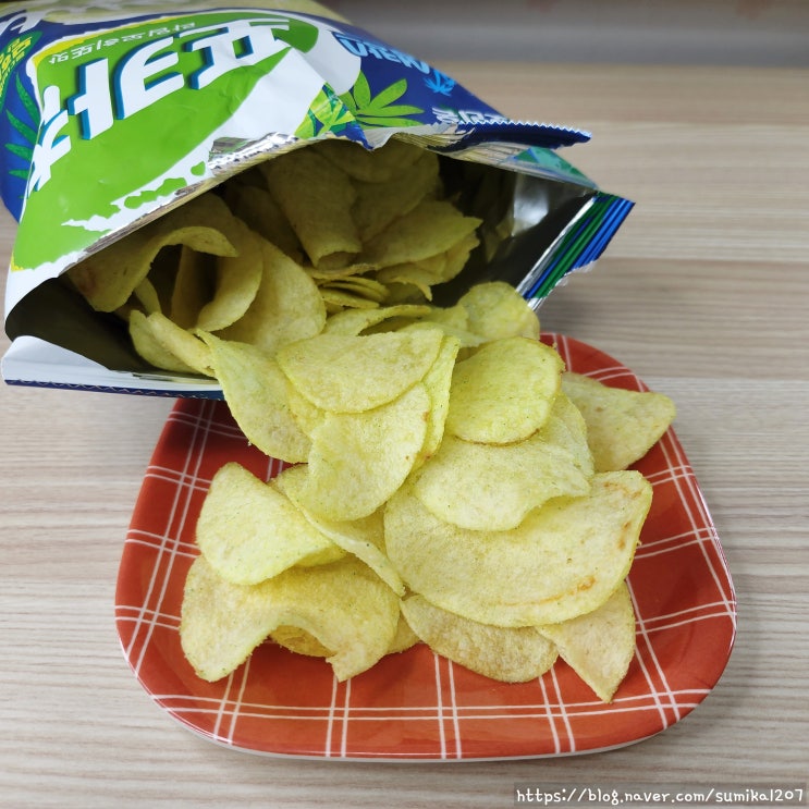 포카칩 라임모히또맛 은근 손이 가! 포카칩 라임모히또맛 은근 손이 가!