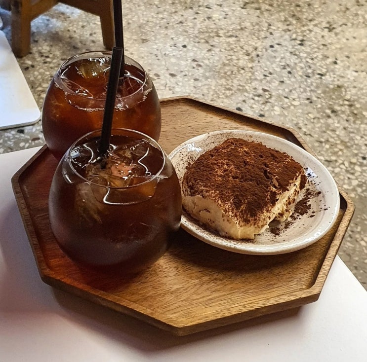  공덕, 마포가면 꼭~ 가는 카페 그로토 (grotto coffee)