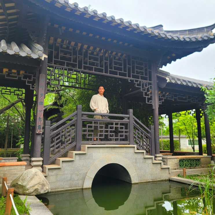  서울 근교 데이트 코스 추천!! 국내에서 즐기는 중국 여행 수원 '효원공원 & 월화원', 도심 속에서 즐기는 산책 힐링 코스 (주차장 정보)