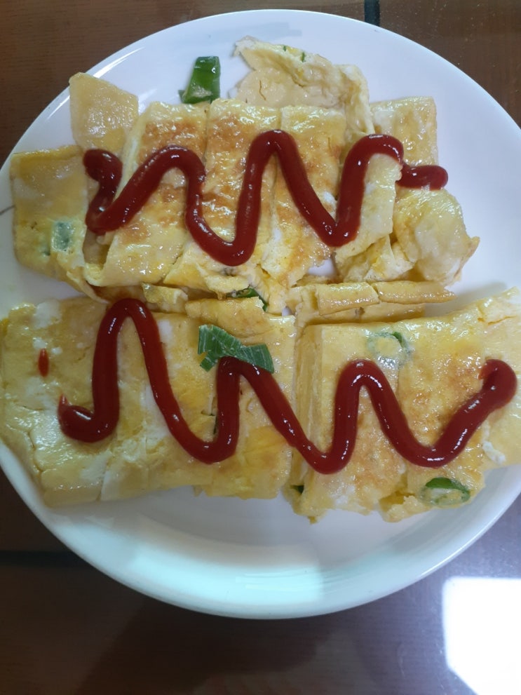  계란말이, 김치콩나물국,스타벅스 증정품  발암물질