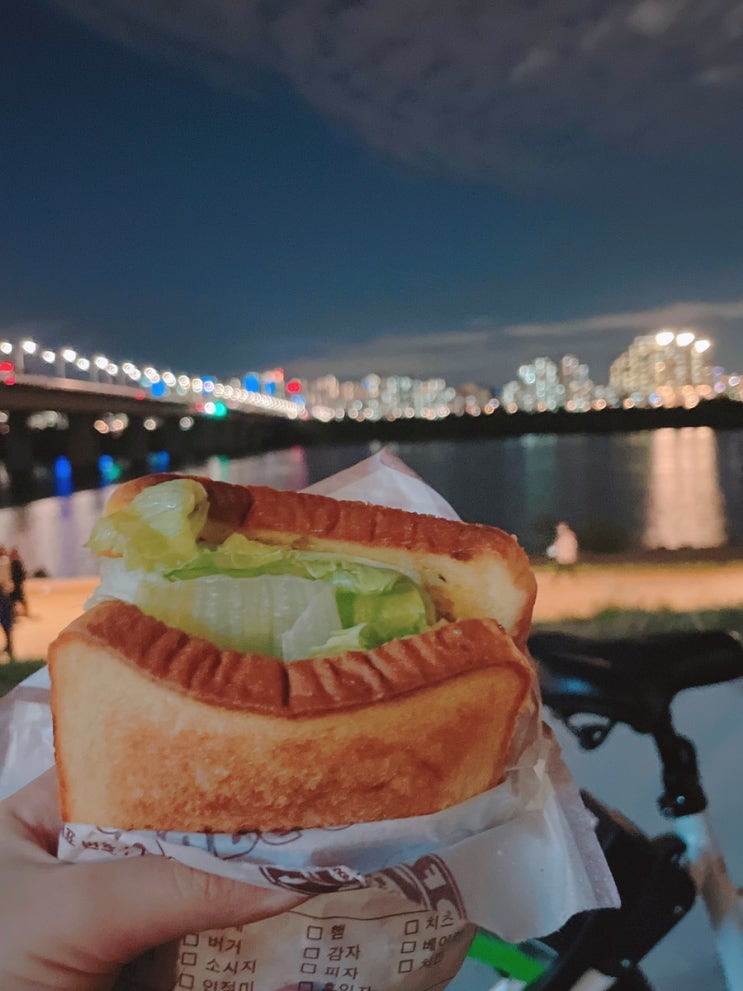  주간일기:: 혼영,마라탕먹고 장염,신촌따릉이,신촌파고다 토익 마무리,토익모의시험