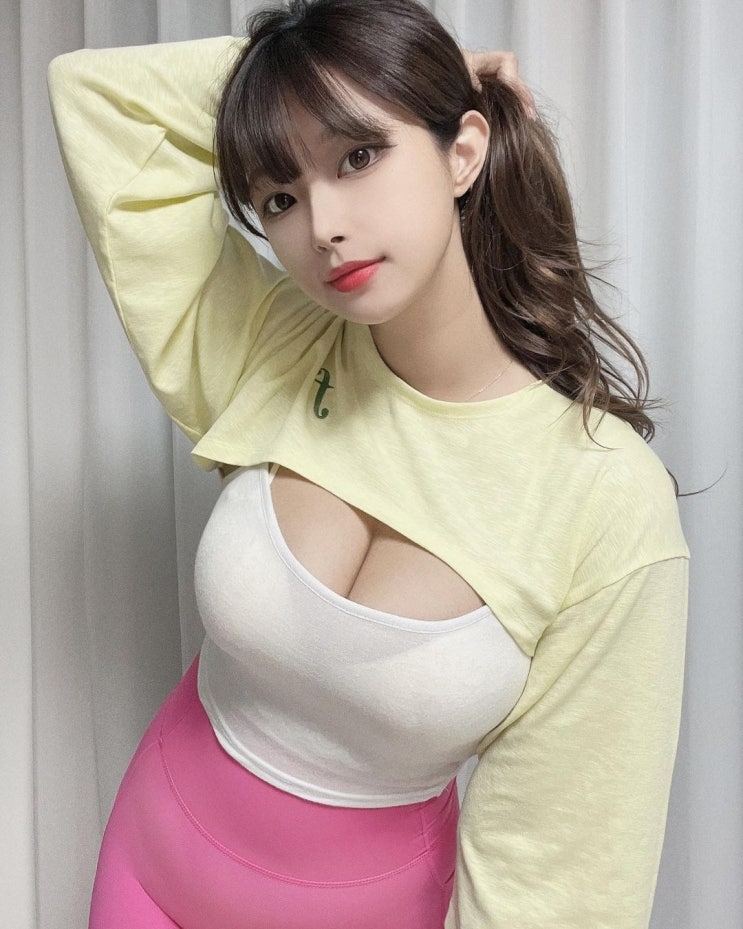 트위치 여캠 BJ 김갑주 근황, 검은색 수영복에 망사 스타킹으로 우월한 몸매 "숨멎주의" 트위치 여캠 BJ 김갑주 근황, 검은색 수영복에 망사 스타킹으로 우월한 몸매 "숨멎주의"