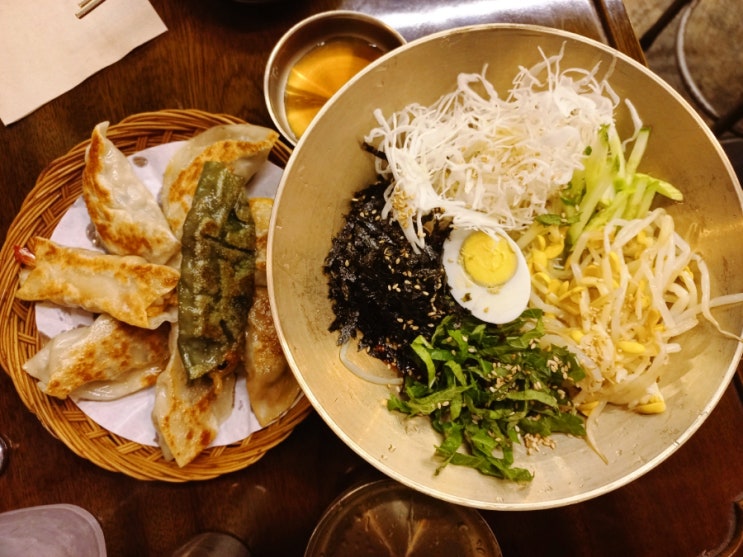  홍대맛집 창화당연남점 쫄면에 만두는 국룰이지