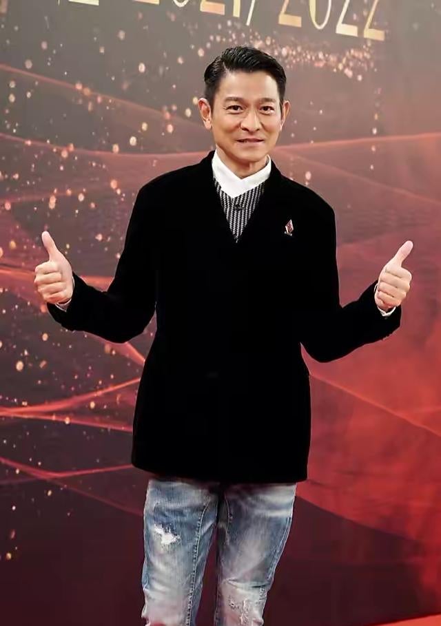 유덕화(刘德华) 딸의 근황 사진?!