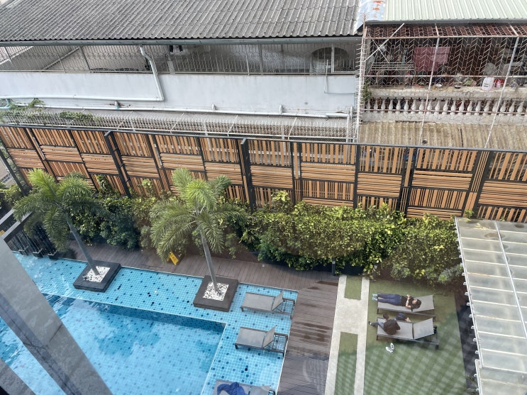 방콕 호텔 추천 수영장있는 가성비 호텔 <솔리테르 방콕 수쿰빗 11>