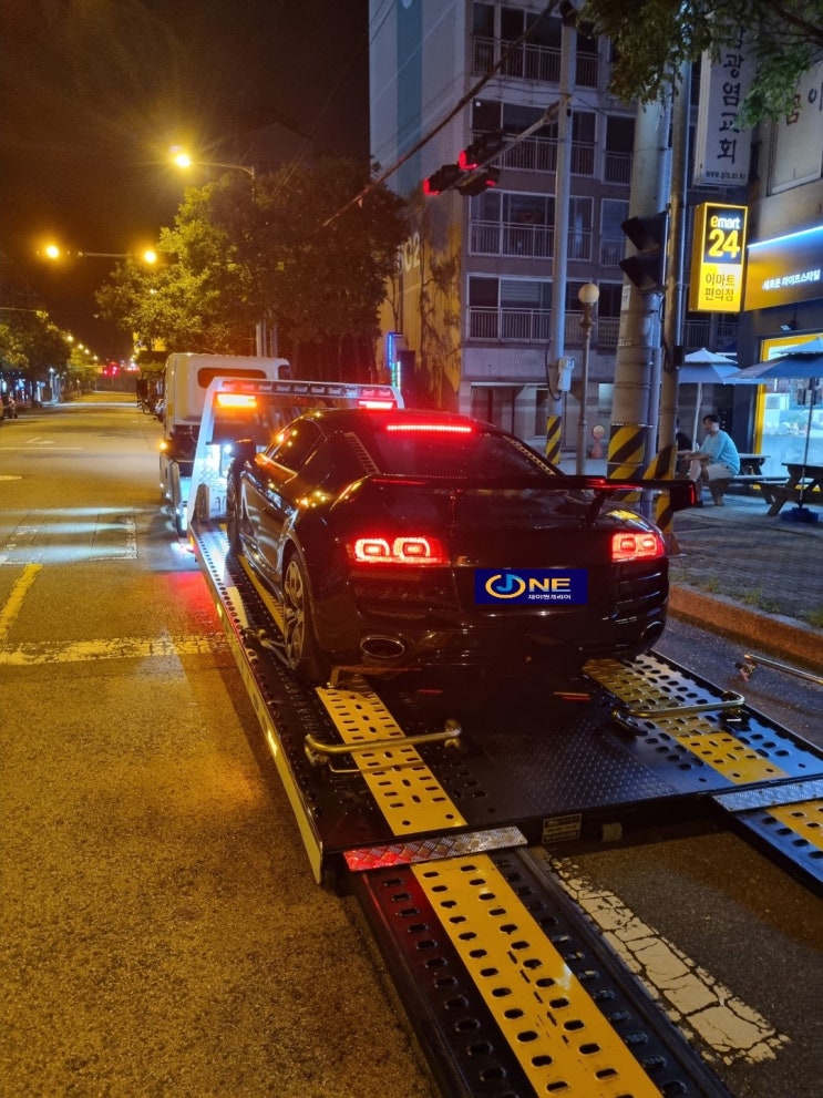 아우디 R8 [제이원캐리어]
