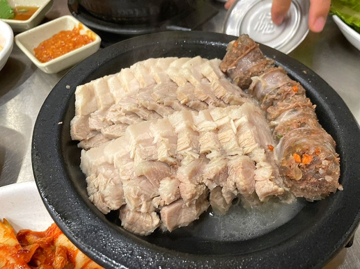 광안리 인기 많은 24시 돼지국밥집 수변최고돼지국밥
