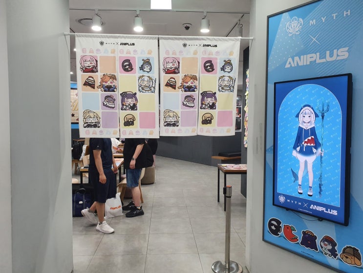  07월 29일, 서울 합정역 피규어·굿즈샵 애니플러스 합정점 콜라보 카페 홀로라이브 EN 방문 후기