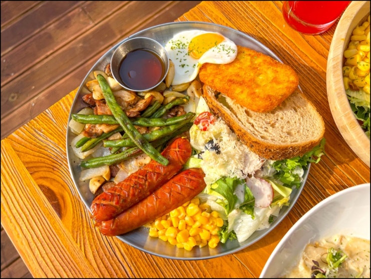  재방문의사 100% 하단맛집 더브런치하우스.