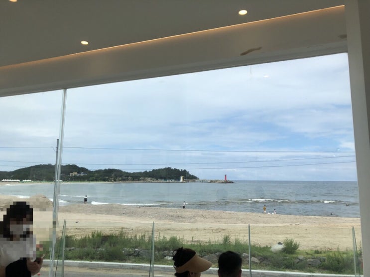  [고성/카페] 고양이가 한가득, 문암해변이 보이는 오션뷰카페 : otb(온더버튼)