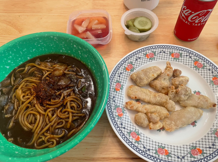  네고왕 고메시리즈 중화짜장 탕수육 먹어본 리얼후기 존맛밀키트 자취생필수템